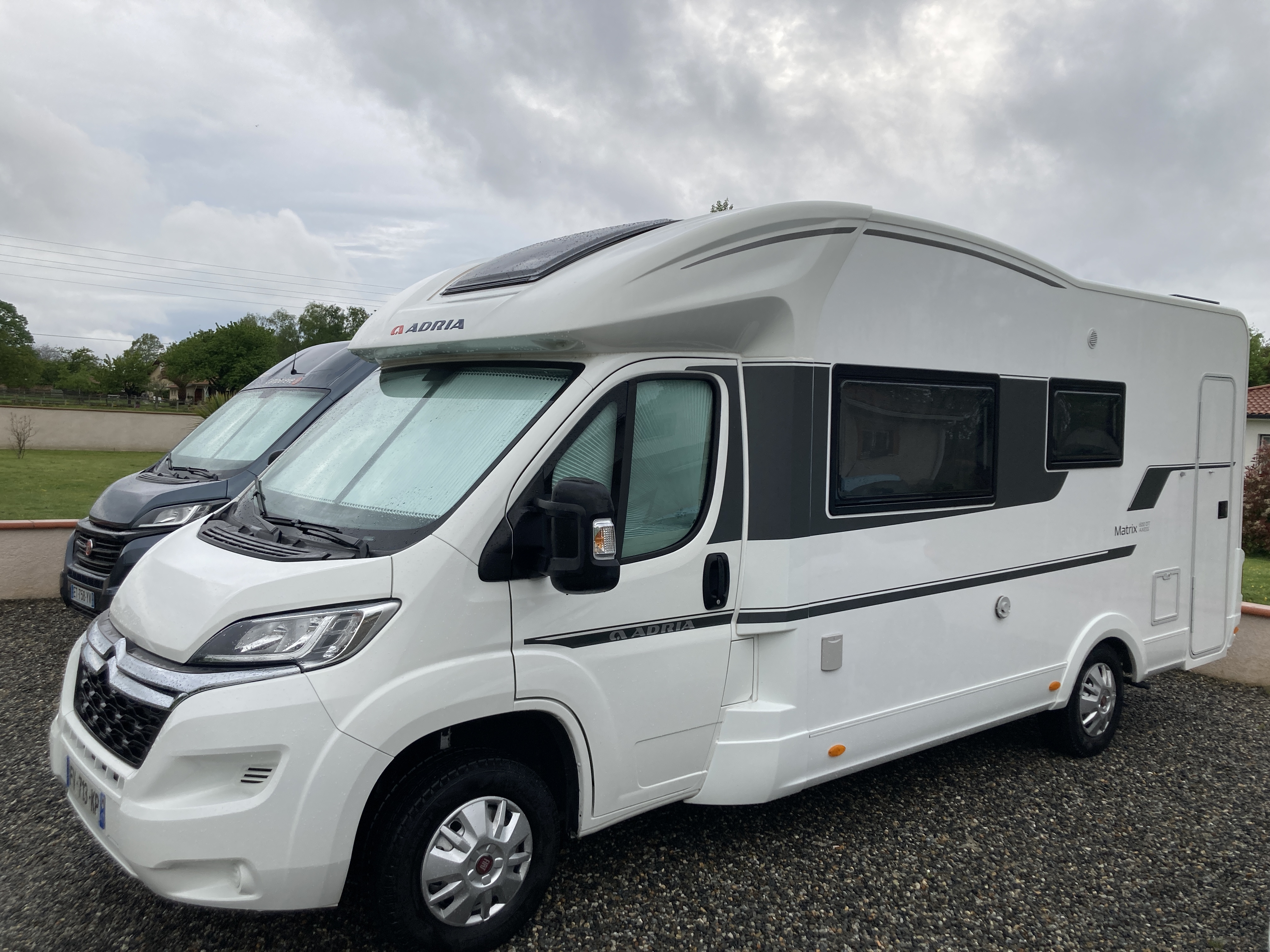 Camping car Adria Matrix 600 DT 2020 3500 km - VENDU -