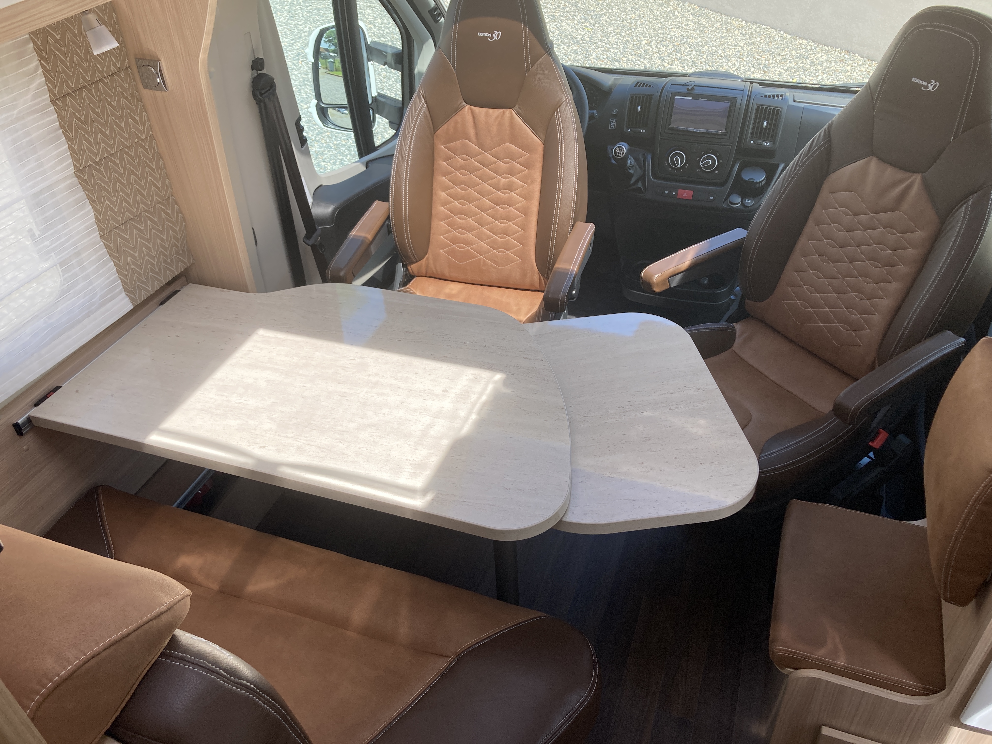 Camping-car BURSTNER Travel Van T590 Edition 30 - VENDU -