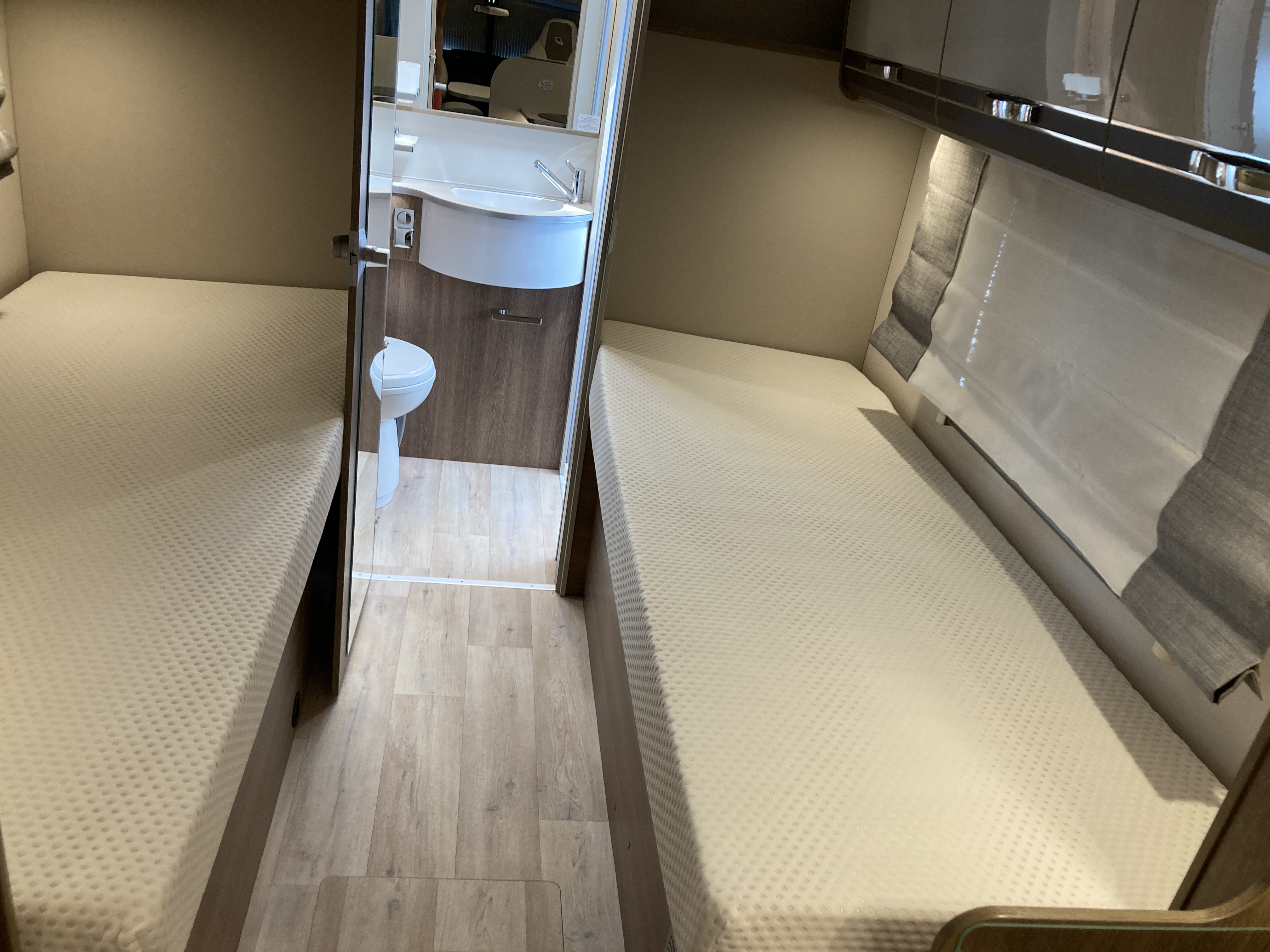 Camping-car Dethleffs Trend T 7017 lits jumeaux - VENDU -