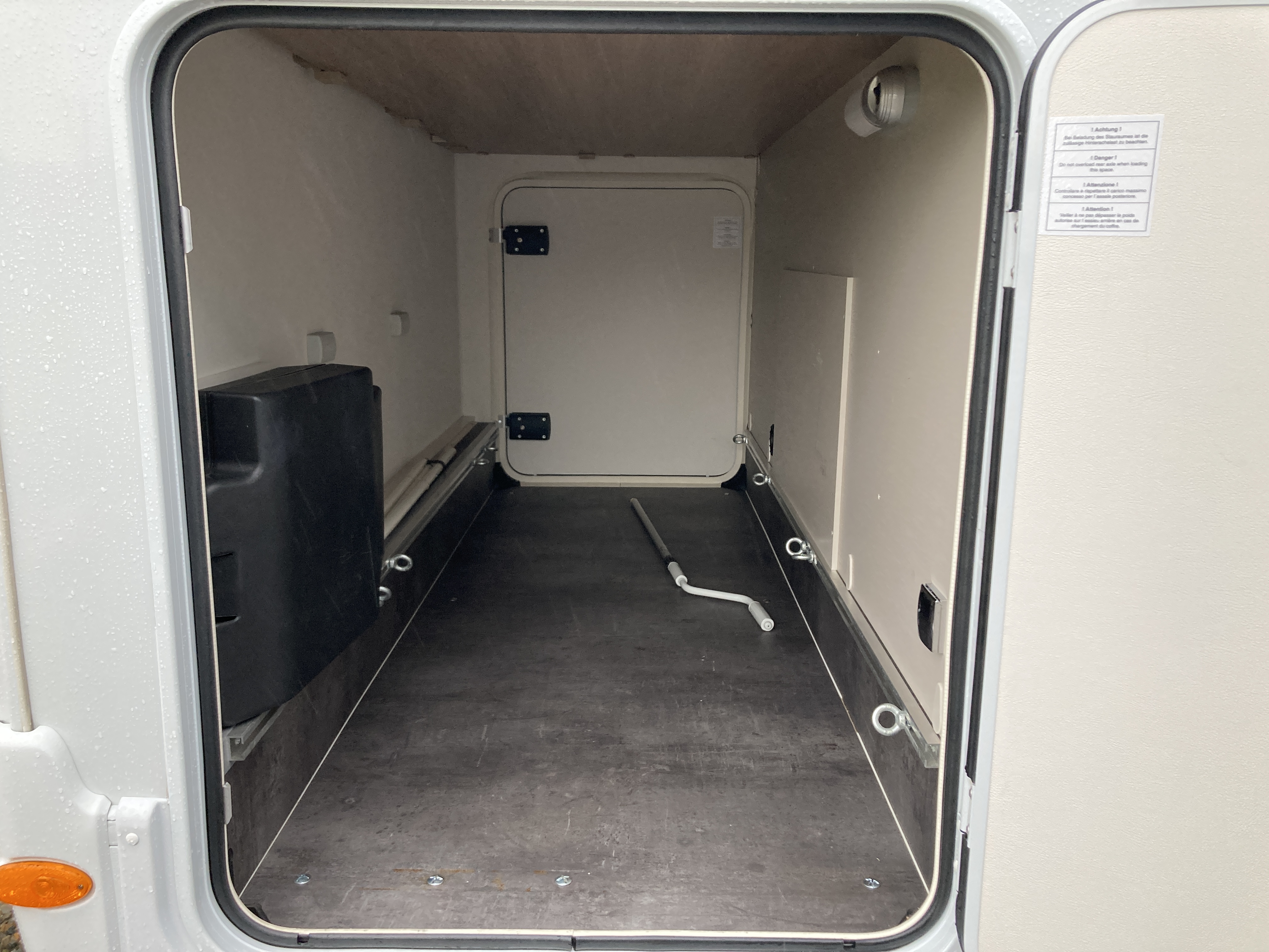 Camping car Dethleffs Trend 6557 DBM Lit central + lit pavillon - VENDU -