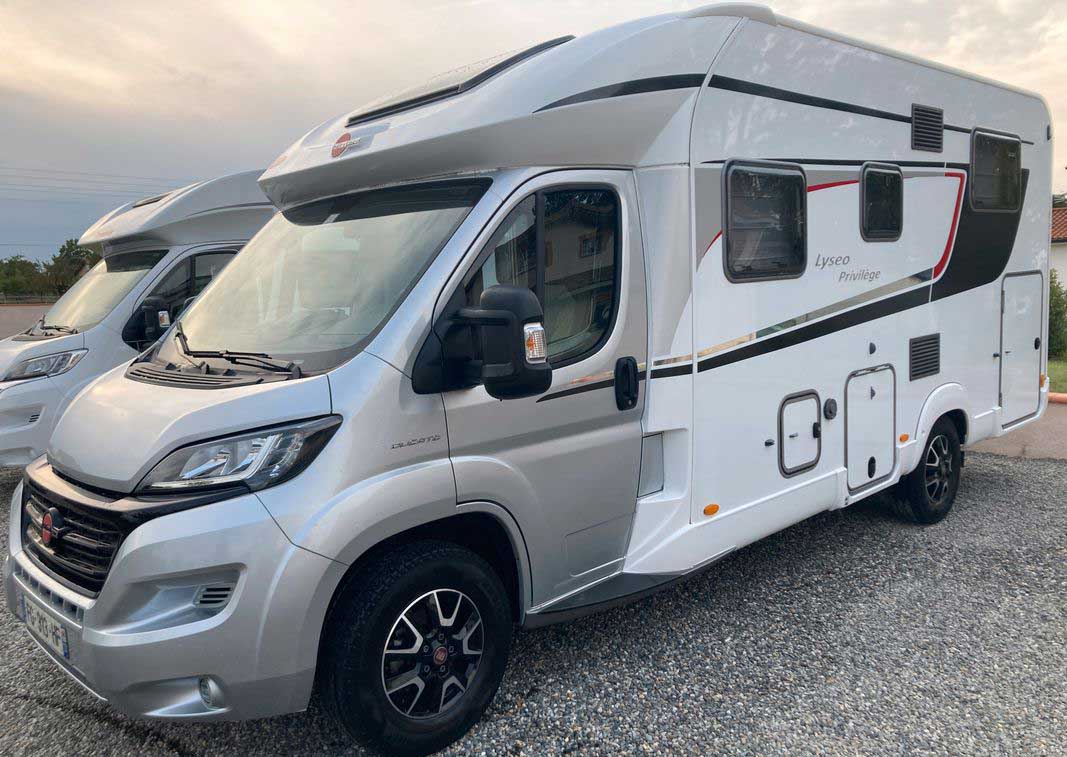 Camping-car Bürstner Lyséo TD 690 G Privilège - VENDU -