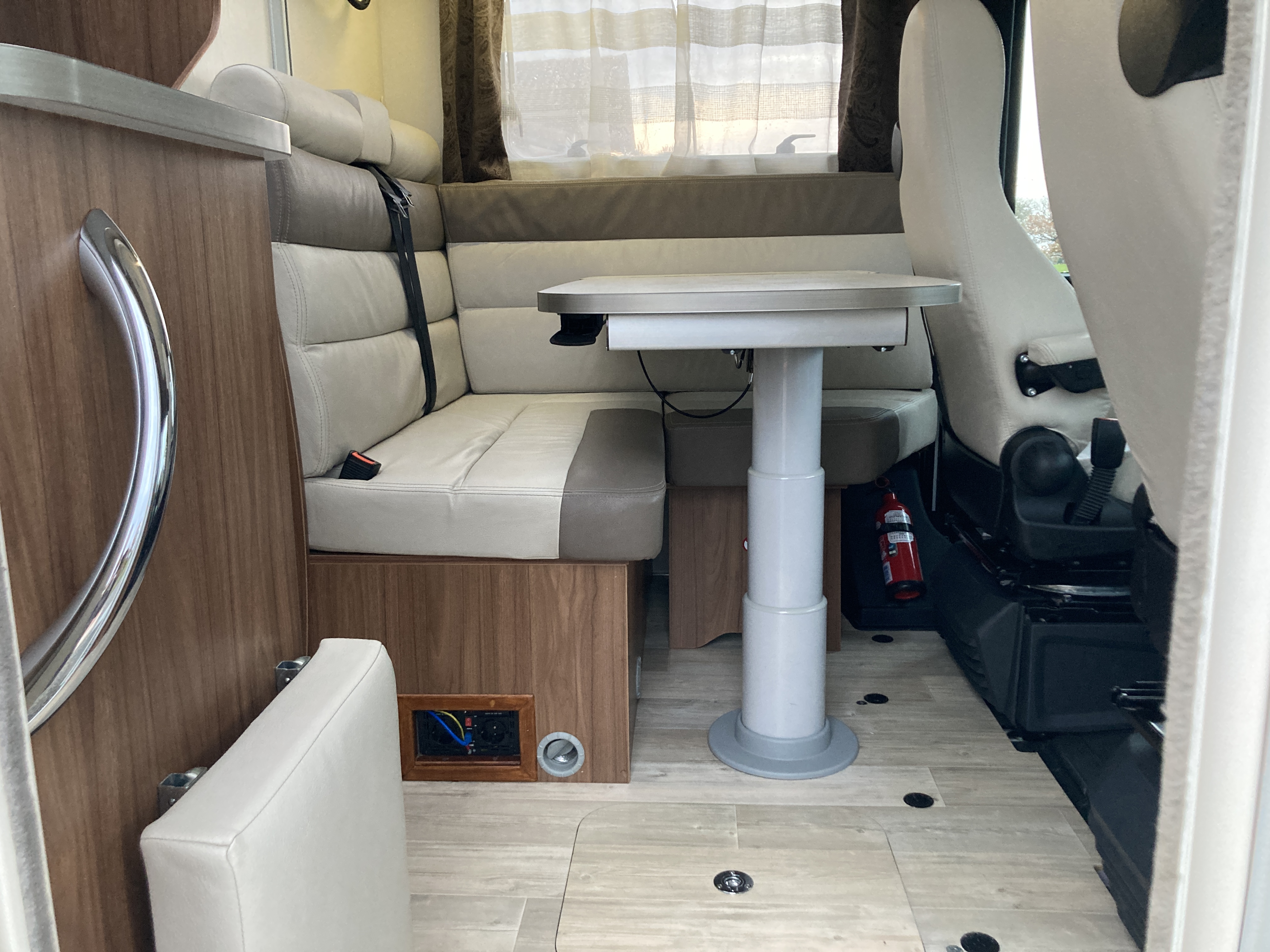 Camping-car Integral Pilote G 650 C Essentiel