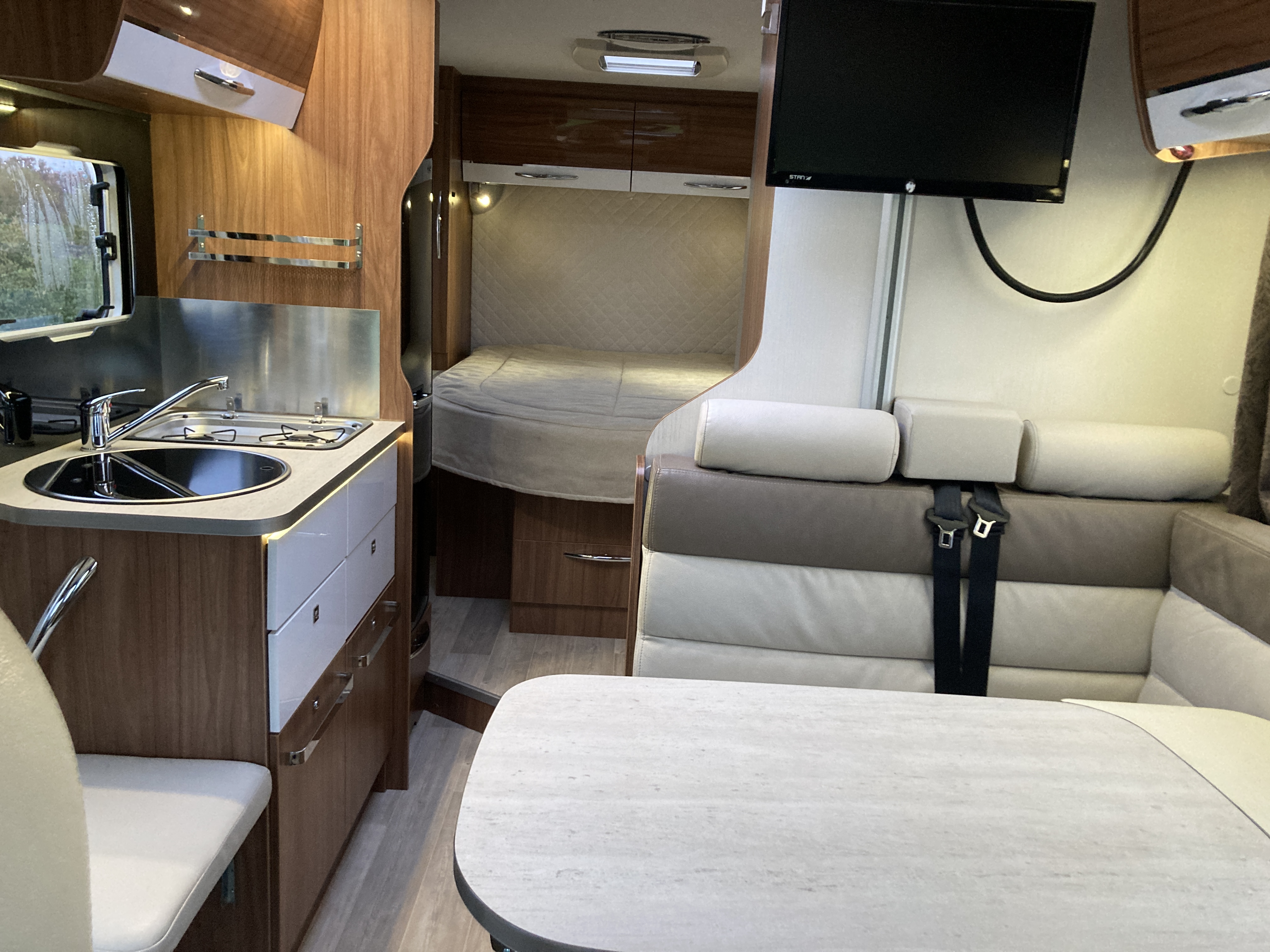 Camping-car Integral Pilote G 650 C Essentiel