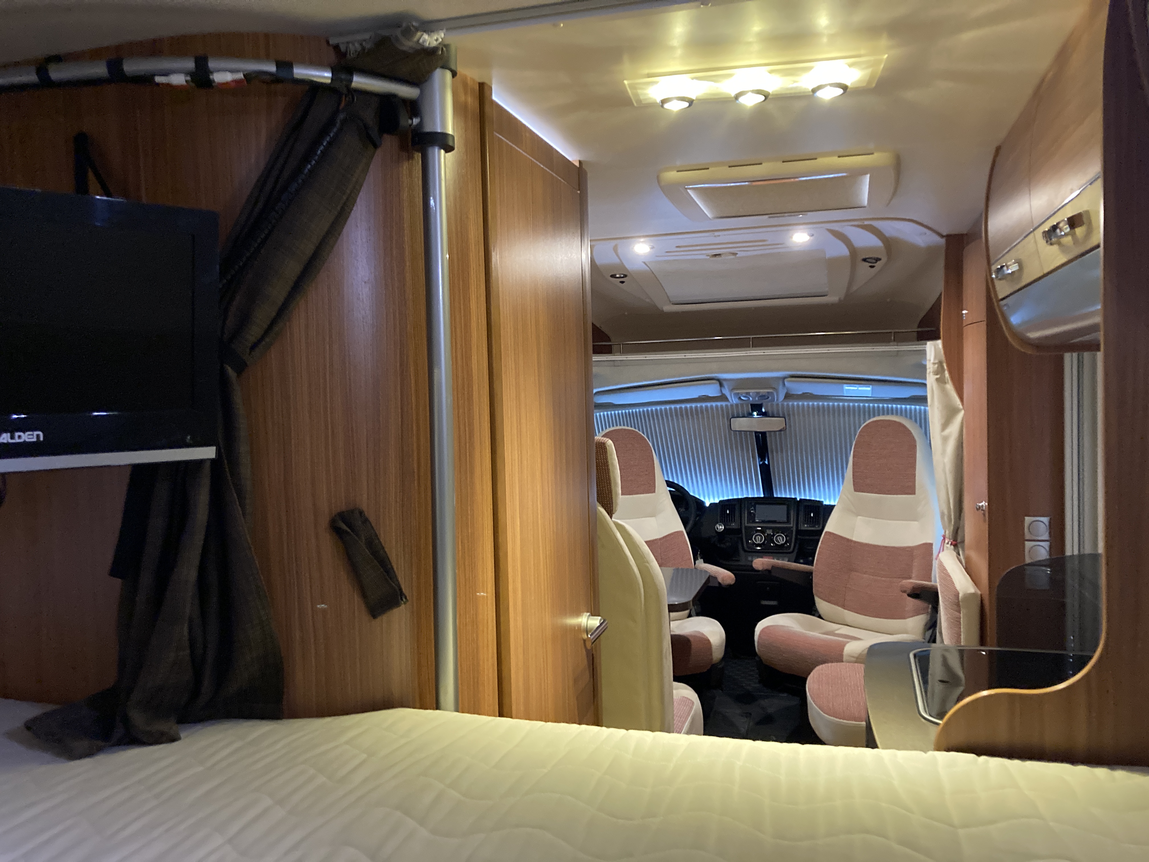 Camping car Adria Coral Compact SP - VENDU -