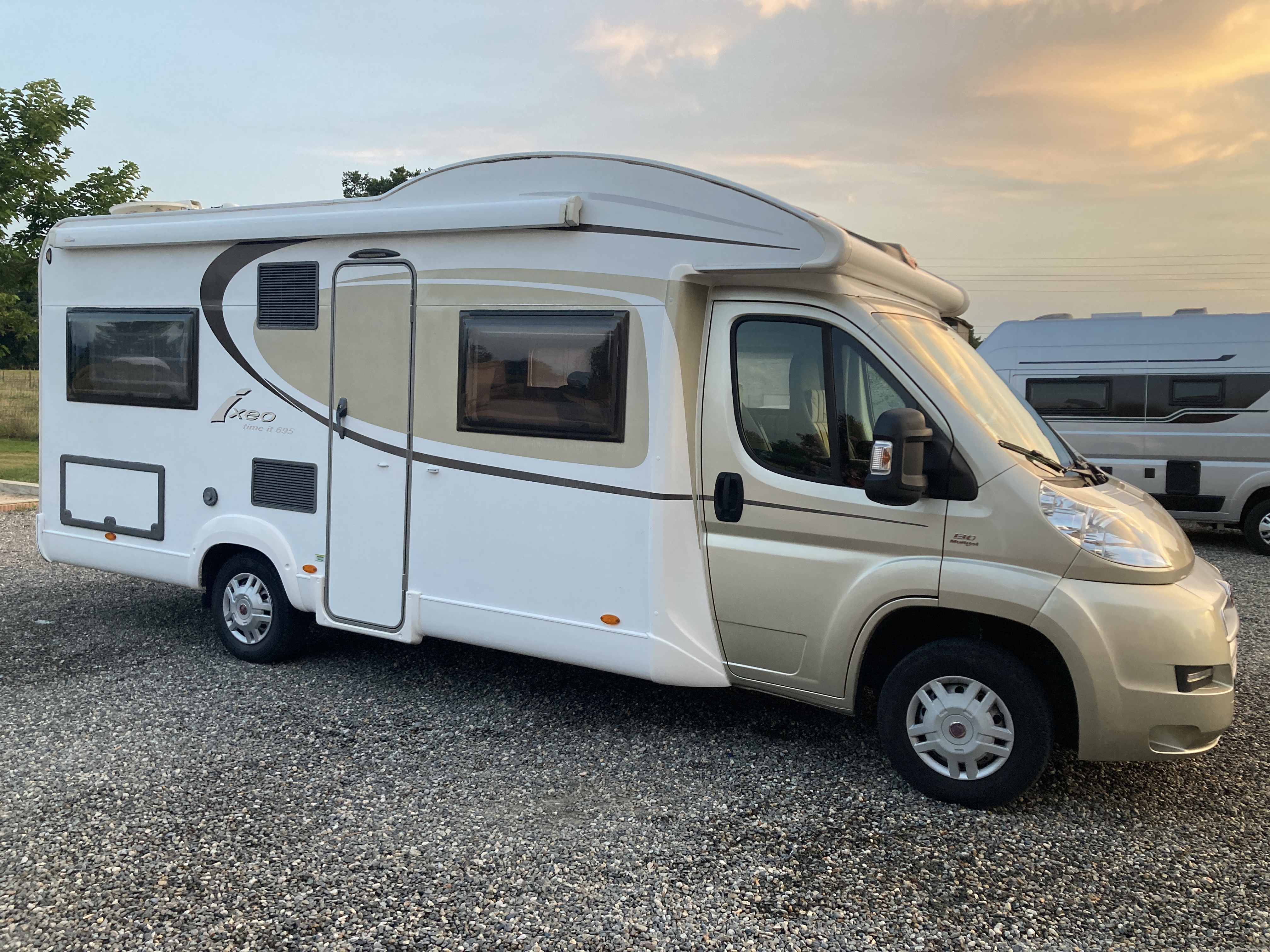 Camping-car d'occasion Burstner Ixeo Time 695 - VENDU -