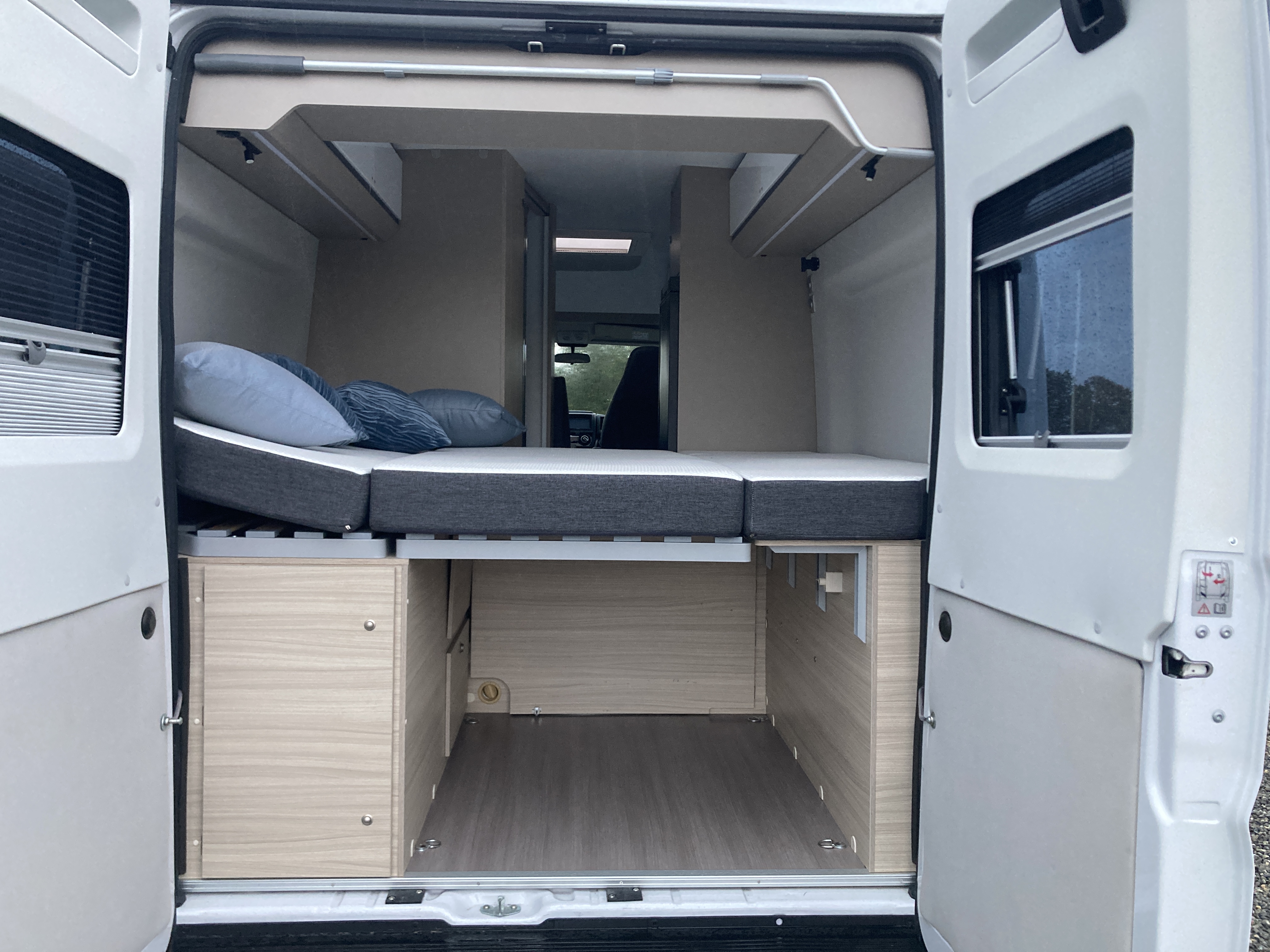 Fourgon aménagé occasion Adria Twin Plus 600 SPB