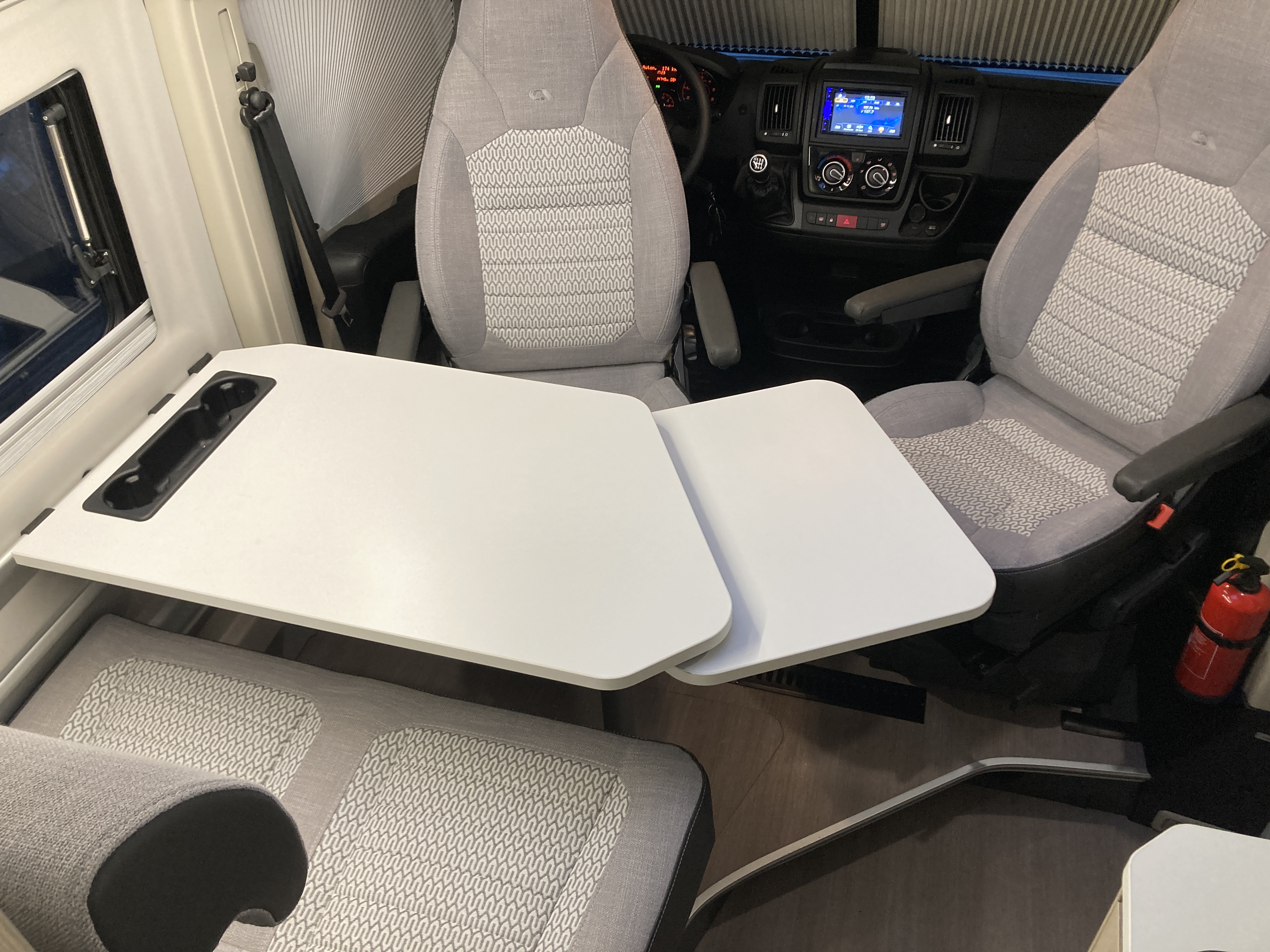 Fourgon aménagé occasion Adria Twin Plus 600 SPB - VENDU
