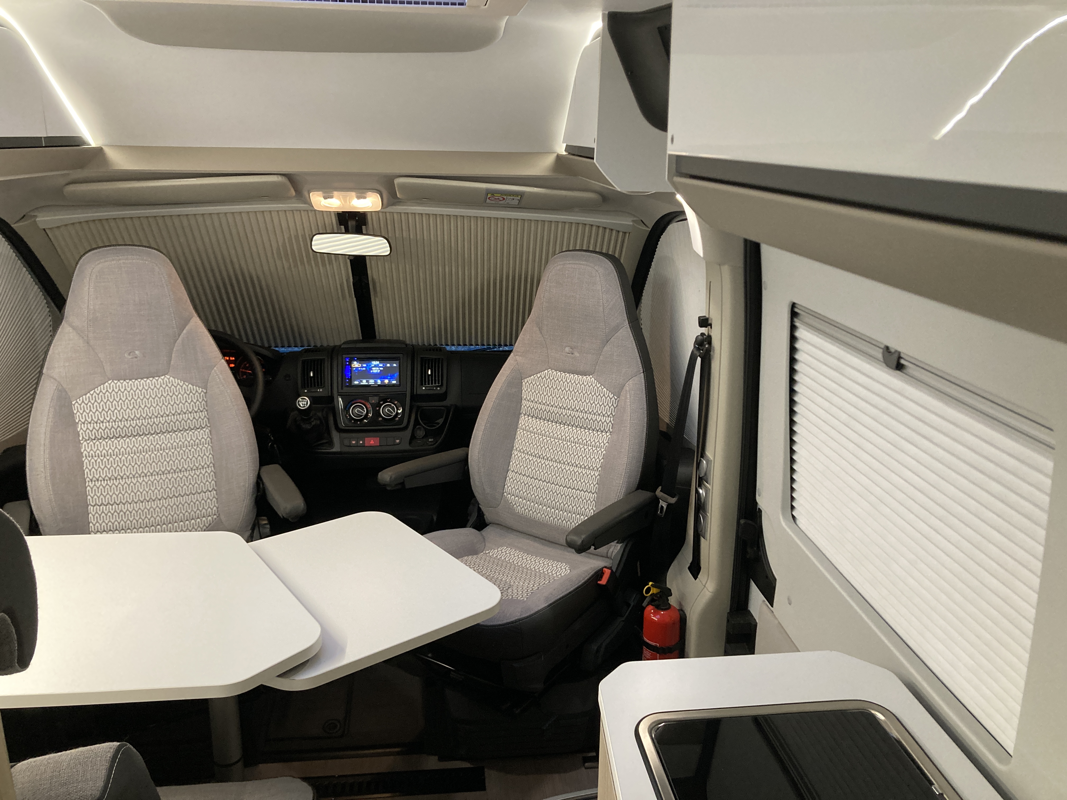 Fourgon aménagé occasion Adria Twin Plus 600 SPB