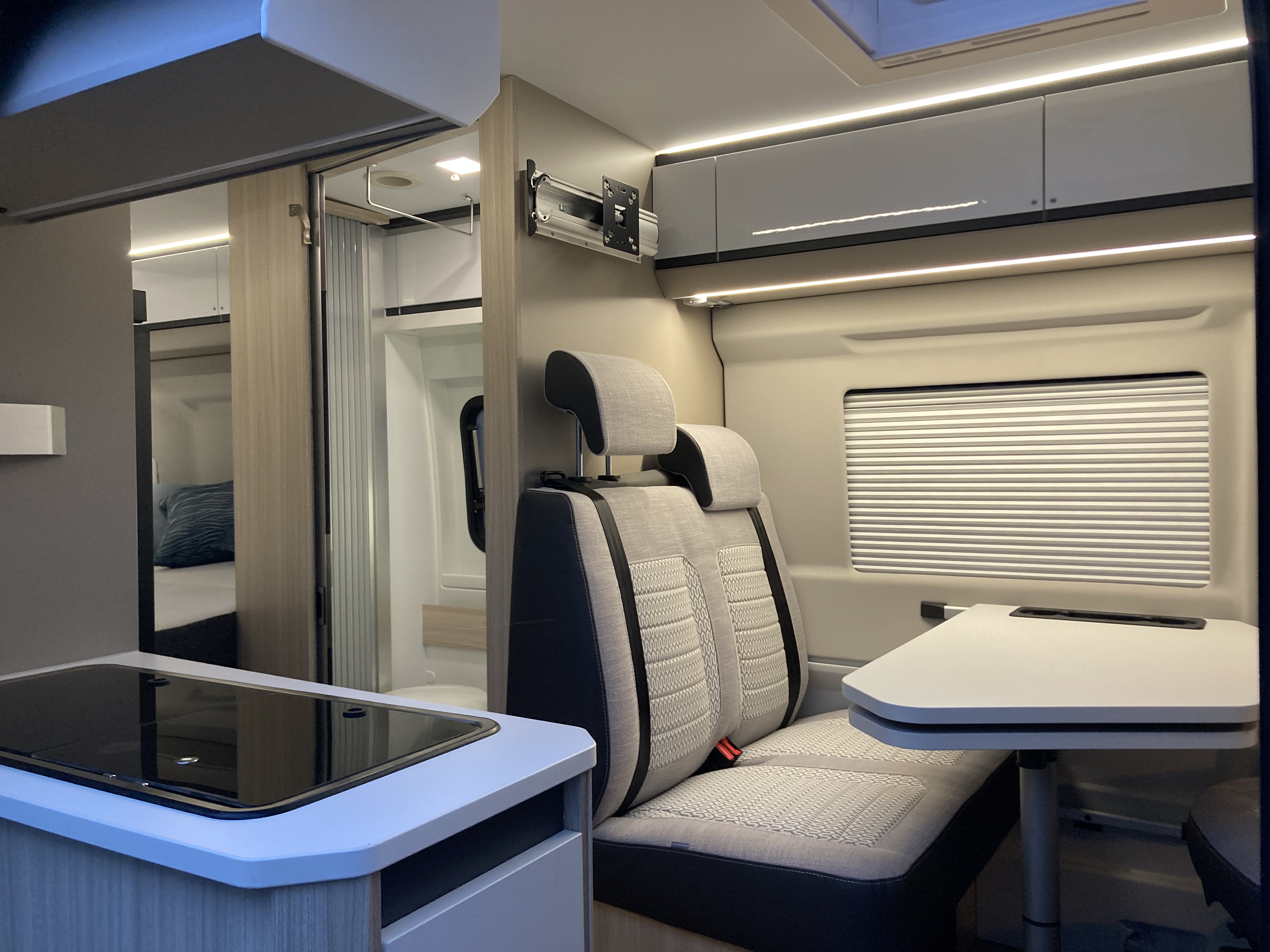 Fourgon aménagé occasion Adria Twin Plus 600 SPB