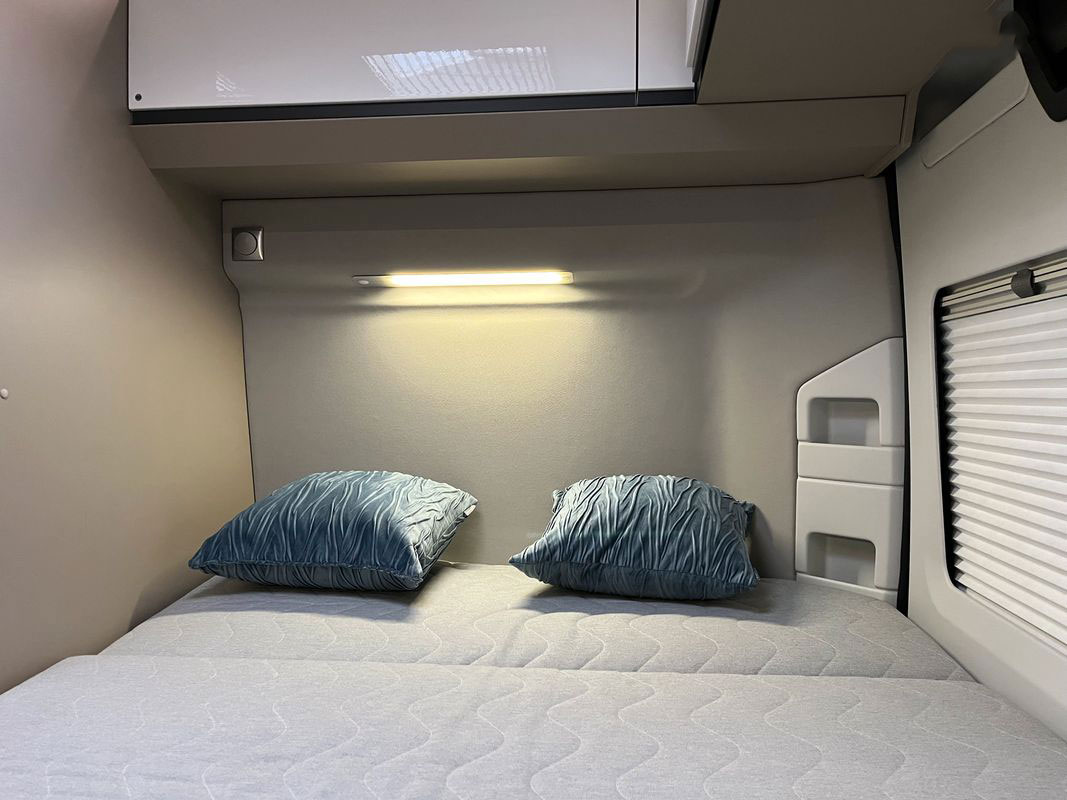 Fourgon aménagé occasion Adria Twin Plus 600 SPX - VENDU -