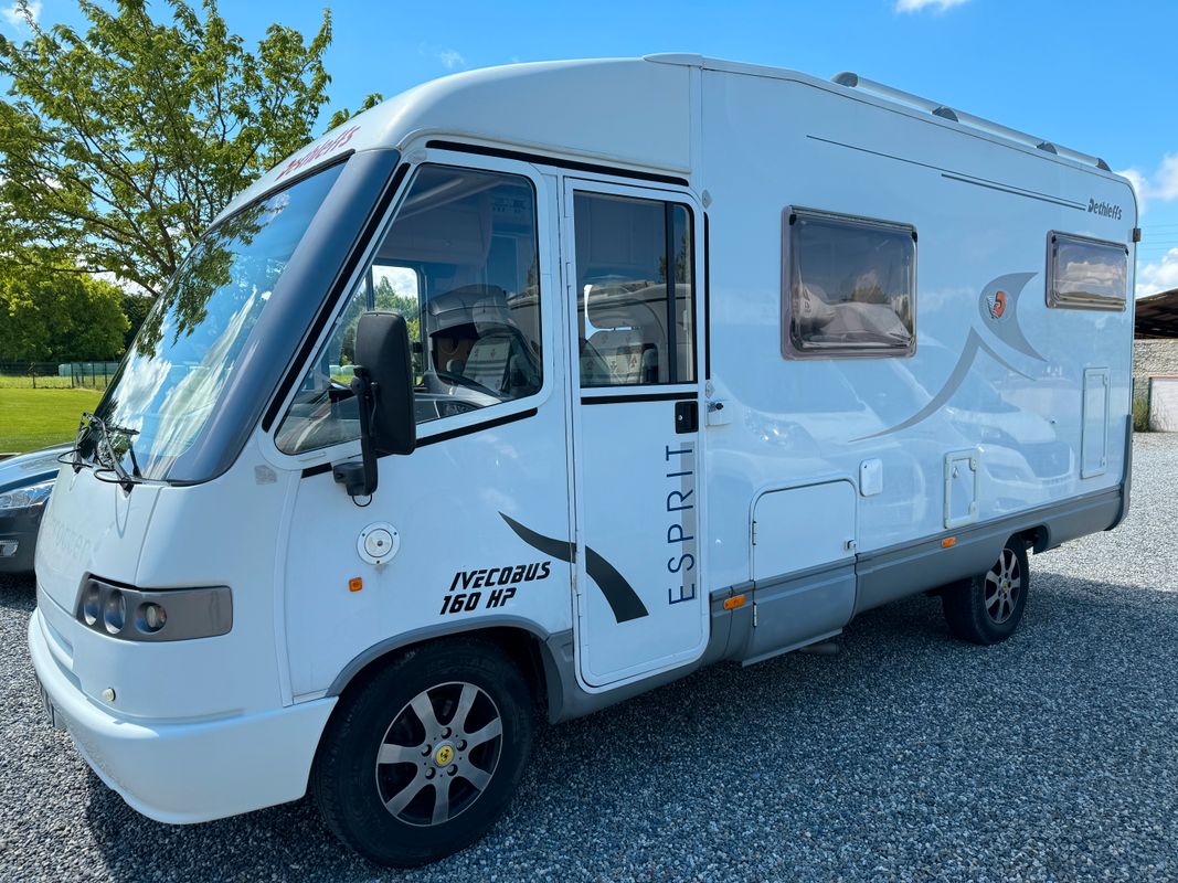 Camping-car occasion Intégral Dethleffs Globetrotter Esprit - VENDU -