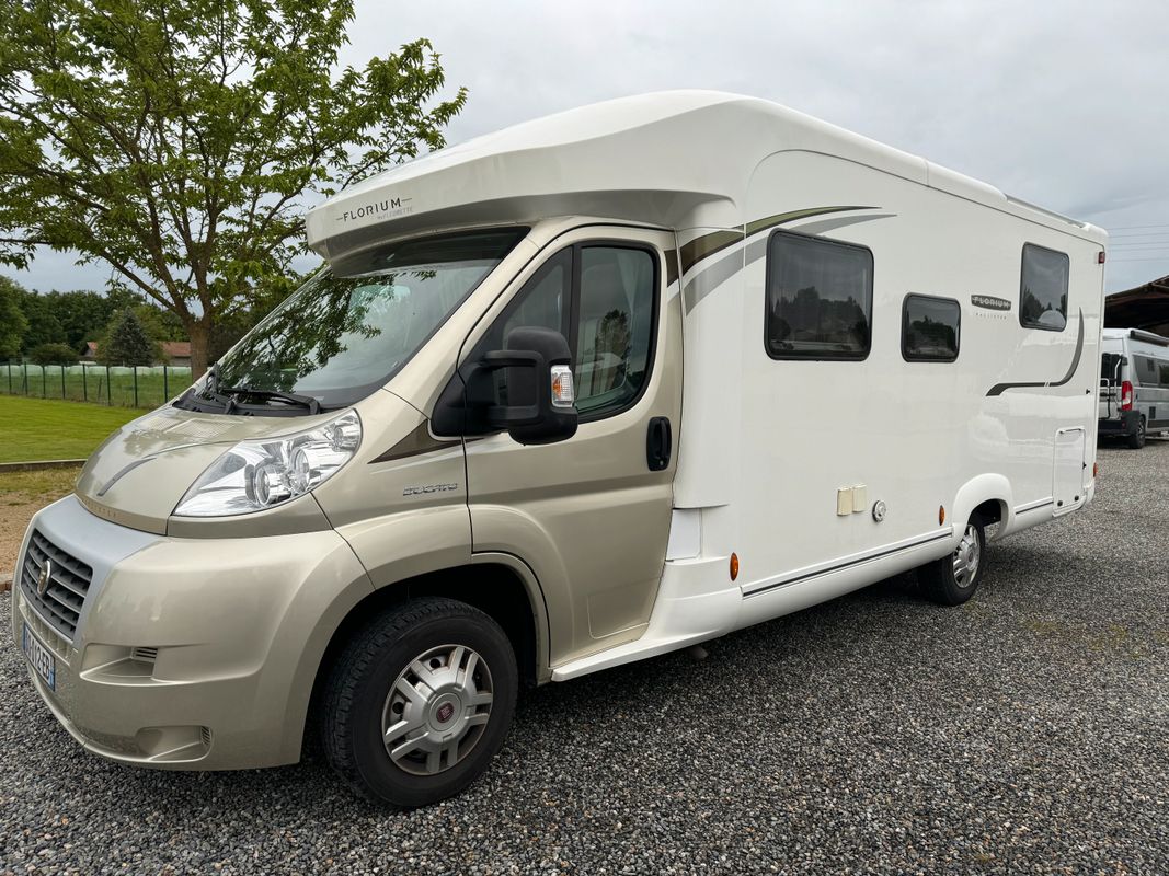 Camping-car occasion Fleurette Florium Maclister 73 lms - VENDU -