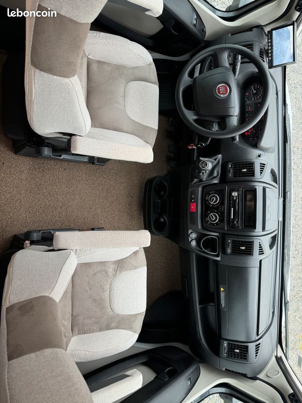 Camping-car occasion Pilote P 700C Essentiel - VENDU -