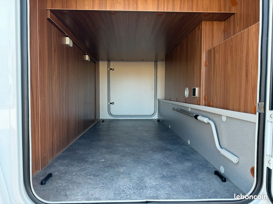 Camping car Pilote occasion P 700C Essentiel - VENDU -