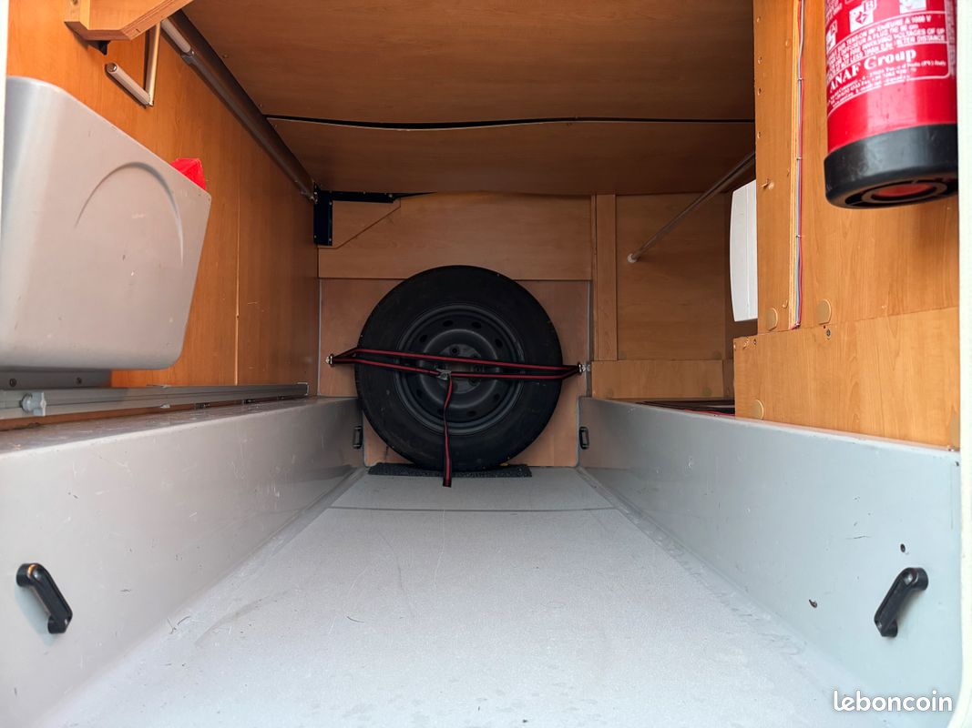 Camping-car occasion Pilote P 730 Référence - VENDU