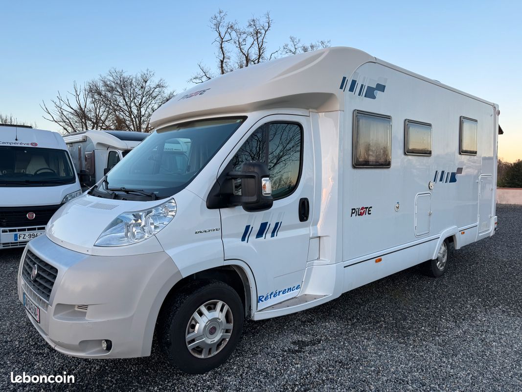 Camping-car occasion Pilote P 730 Référence - VENDU