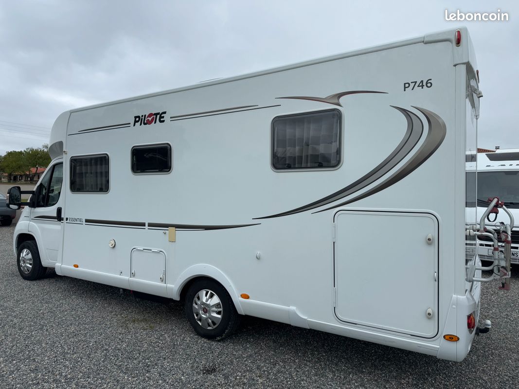Camping-car occasion Pilote P746C Essentiel