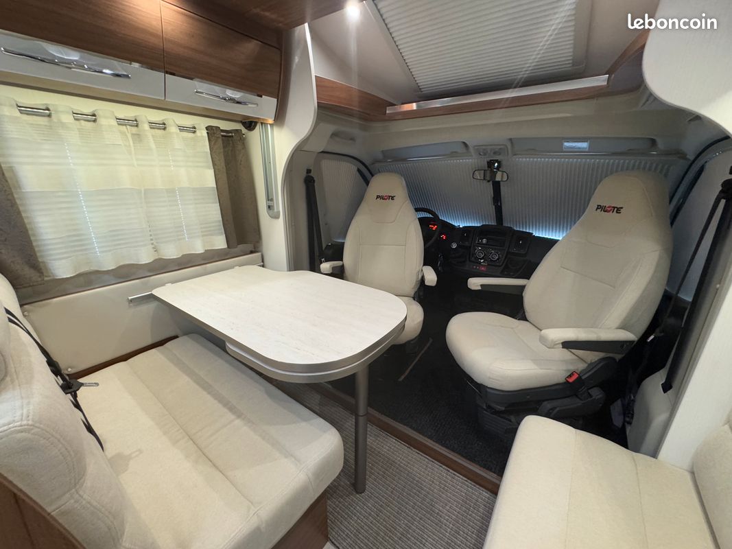 Camping-car occasion Pilote P746C Essentiel
