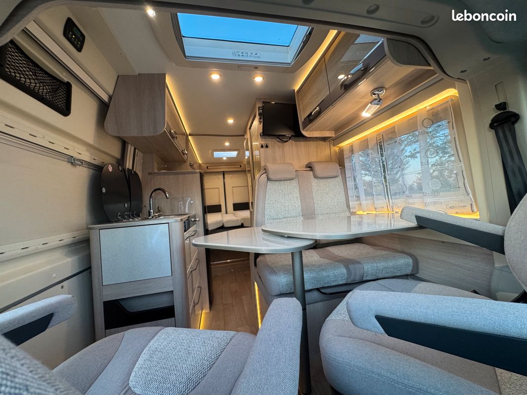 Fourgon Aménagé Occasion RAPIDO VAN V68
