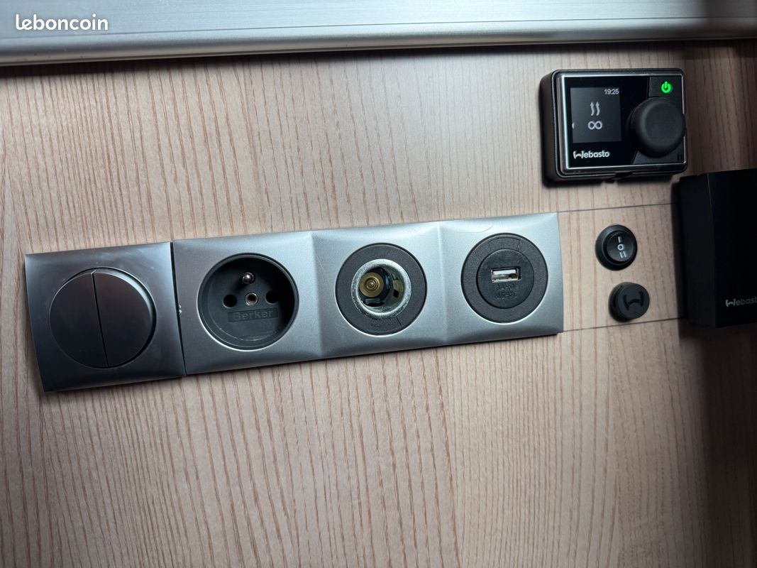 Fourgon aménagé occasion Lando Sydney Ford Transit Custom