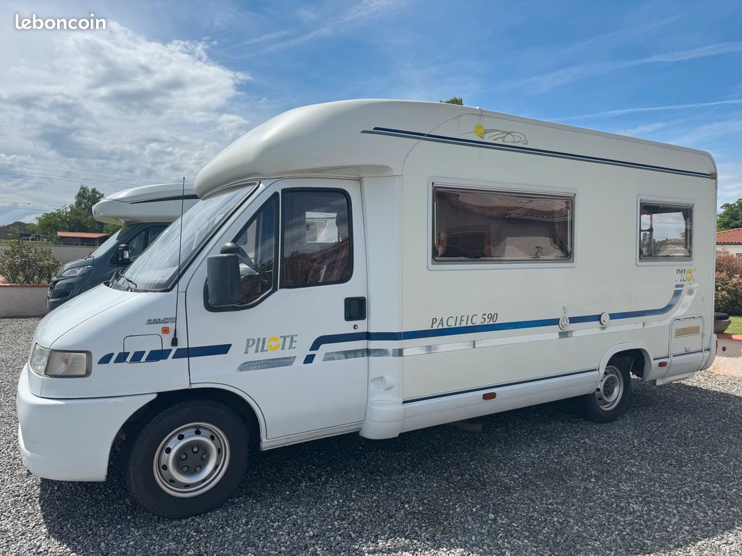Camping-car occasion PILOTE P590