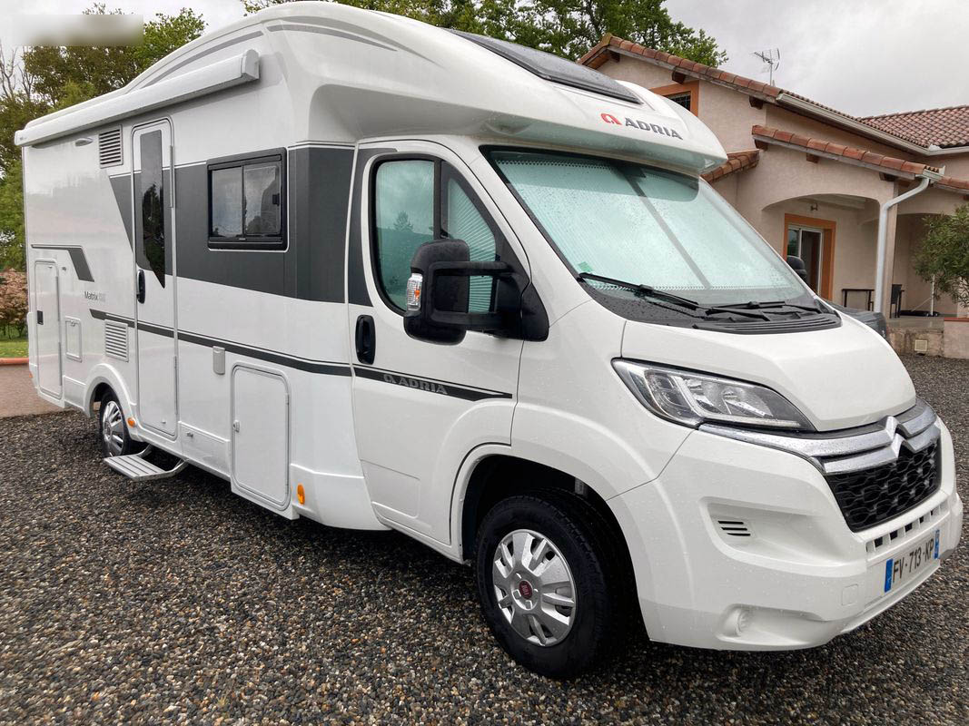 Camping car Adria Matrix 600 DT 2020 3500 km - VENDU -